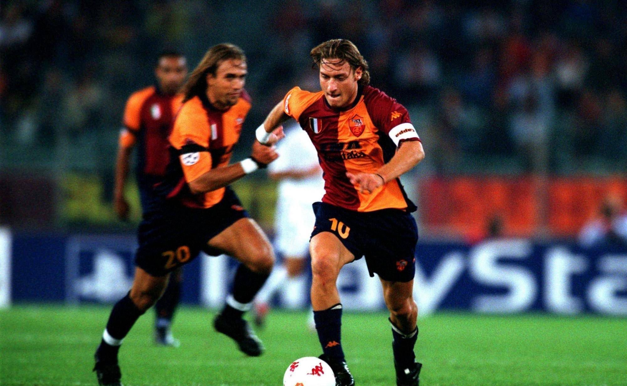 收到国足纪念球衣，尹鸿博：感谢祖国，为国出战是最大骄傲